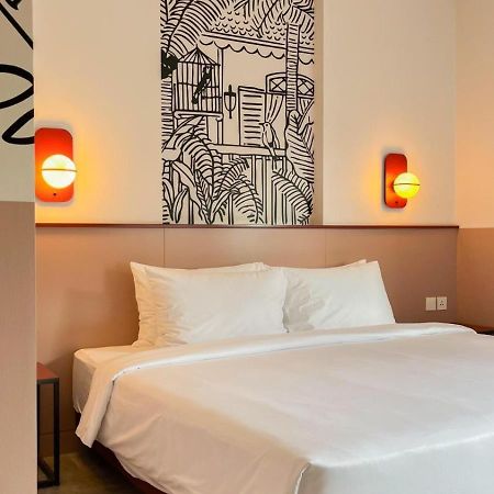 Kotta Go Hotel Tegal Eksteriør bilde